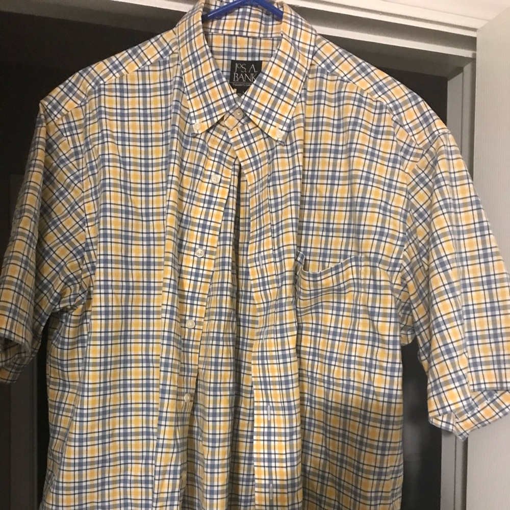 Jos A Bank Short Sleeve Shirt